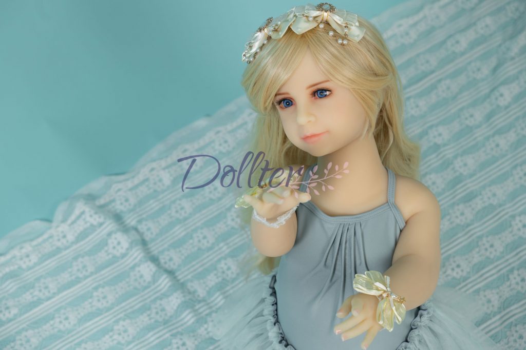 dollter-chubby-blonde (2)